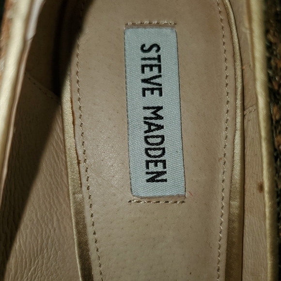 Steve Madden Pumps - Picture 2 of 6
